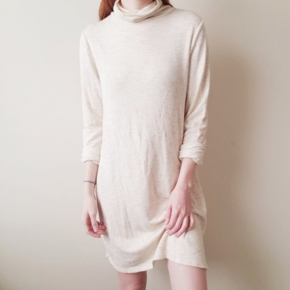 A&F Oatmeal Super Soft Dress - Picture 2 of 6